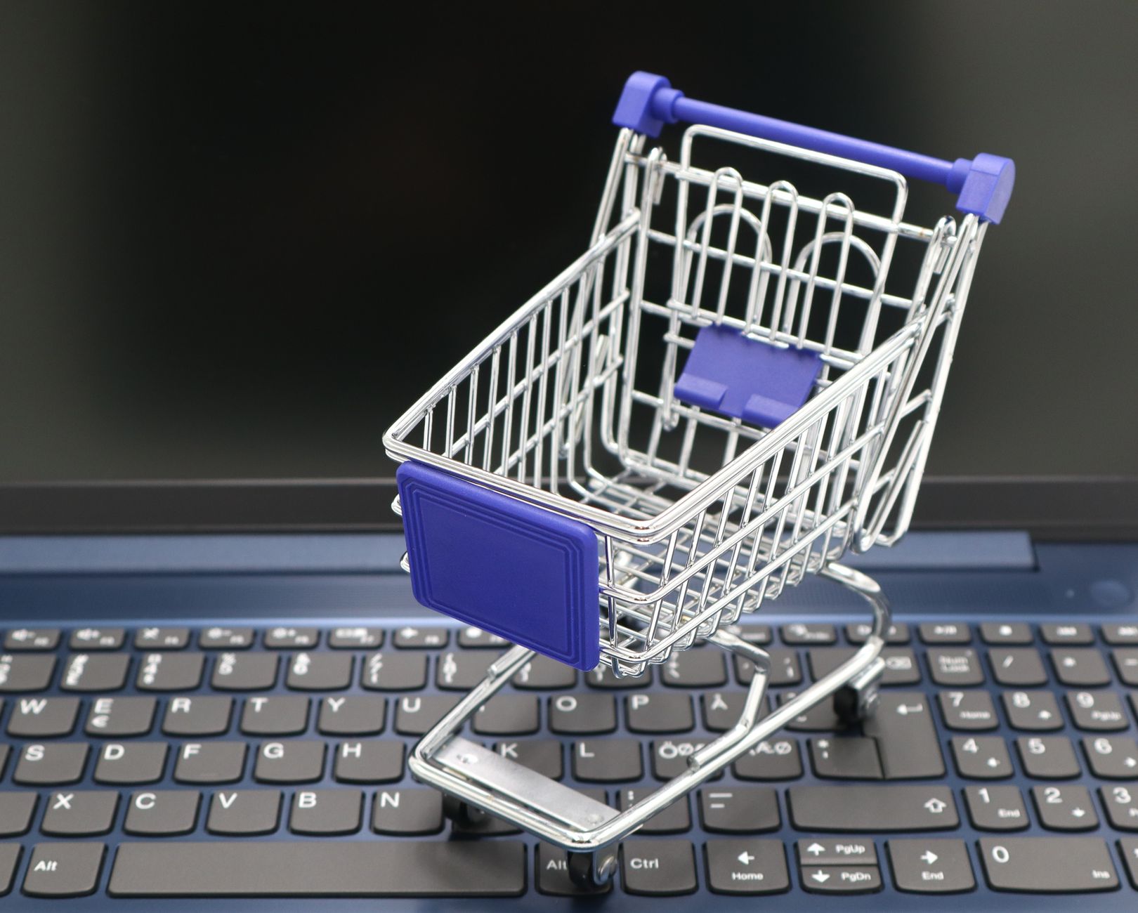Laptop research and computer specification notes