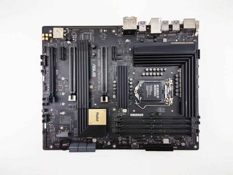 How to Choose a Motherboard for Your First PC Build? Key Steps